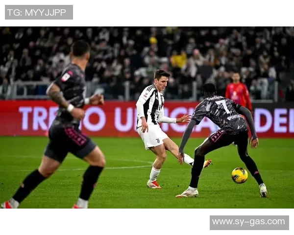 国王杯决赛尤文图斯大胜巴萨五球狂潮补时进球引爆全场激情