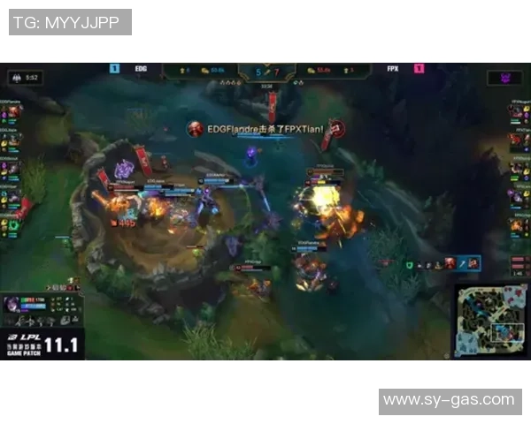 赛后复盘：深入分析EDG与FPX对决中的战术与技术细节
