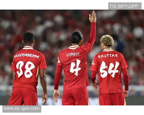 利物浦友谊赛大胜巴黎圣日耳曼五球狂潮引发全场热烈反响