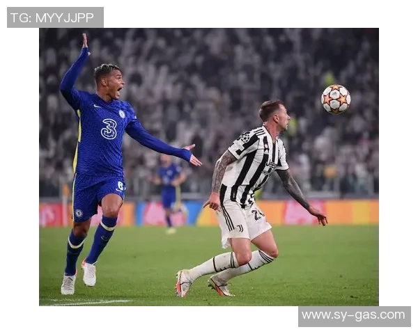 切尔西大胜尤文图斯友谊赛四球狂胜引发全场热烈反响 切尔西大胜尤文图斯友谊赛四球狂胜引发全场热烈反响