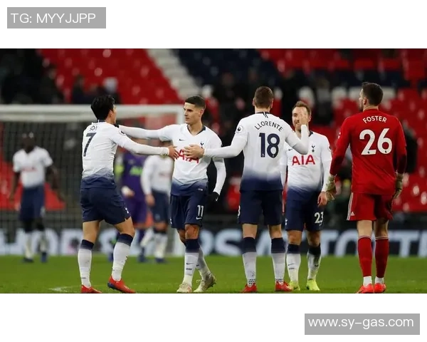 德甲热刺狂胜里昂五球大捷补时进球点燃全场激情瞬间回顾 德甲热刺狂胜里昂五球大捷补时进球点燃全场激情瞬间回顾