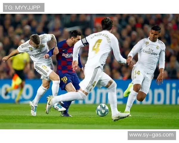 曼城与皇马激战成平局意外瞬间点燃全场激情 曼城与皇马激战成平局意外瞬间点燃全场激情