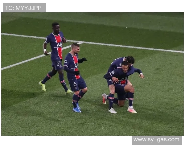 中超精彩对决曼联逆转巴黎圣日耳曼神扑时刻点燃全场热情