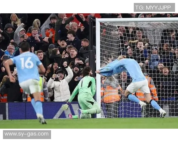拜仁狂胜曼城五球大捷神奇扑救瞬间点燃全场激情