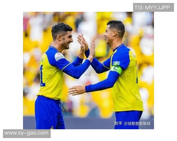 国王杯精彩对决多特蒙德大胜里昂引发全场惊喜瞬间回顾 国王杯精彩对决多特蒙德大胜里昂引发全场惊喜瞬间回顾