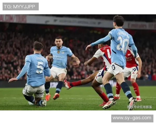 欧联杯精彩对决曼城大胜巴萨点球大战引发全场狂欢