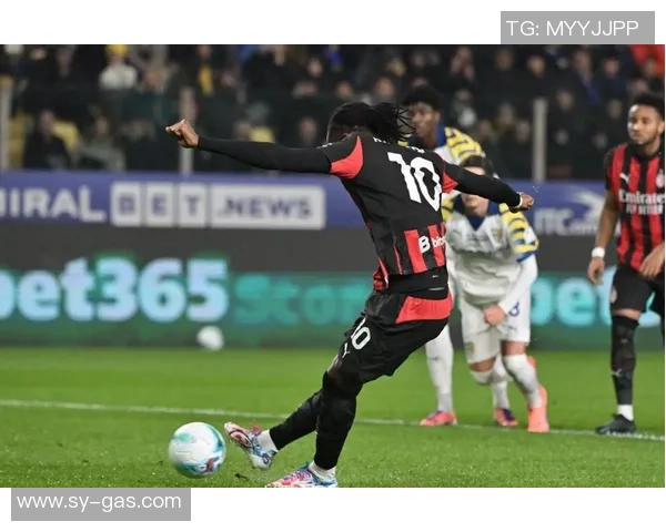 足总杯惊现争议判罚国米补时绝杀曼城引爆全场激情