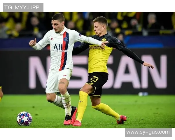 足总杯激战:巴黎圣日耳曼险胜多特蒙德红牌事件引发全场热议 足总杯激战:巴黎圣日耳曼险胜多特蒙德红牌事件引发全场热议