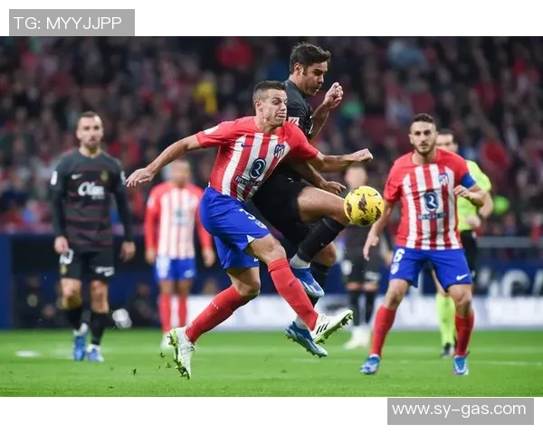 西甲焦点战平局皇马与马竞争议判罚引发全场热议 西甲焦点战平局皇马与马竞争议判罚引发全场热议