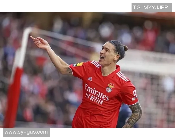 英超精彩对决本菲卡大胜AC米兰帽子戏法点燃全场激情